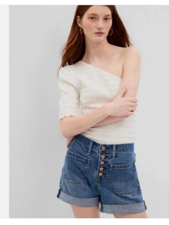 GAP Pants - GAP Button Fly Denim 8" Girlfriend Mid-rise Shorts Size 10